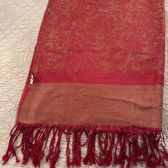 pashmina Accessories - Red and Gold Pashmina Scarf